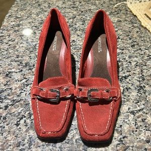 AEROSOLES RED SUEDE LOAFER HEELS-SIZE 8